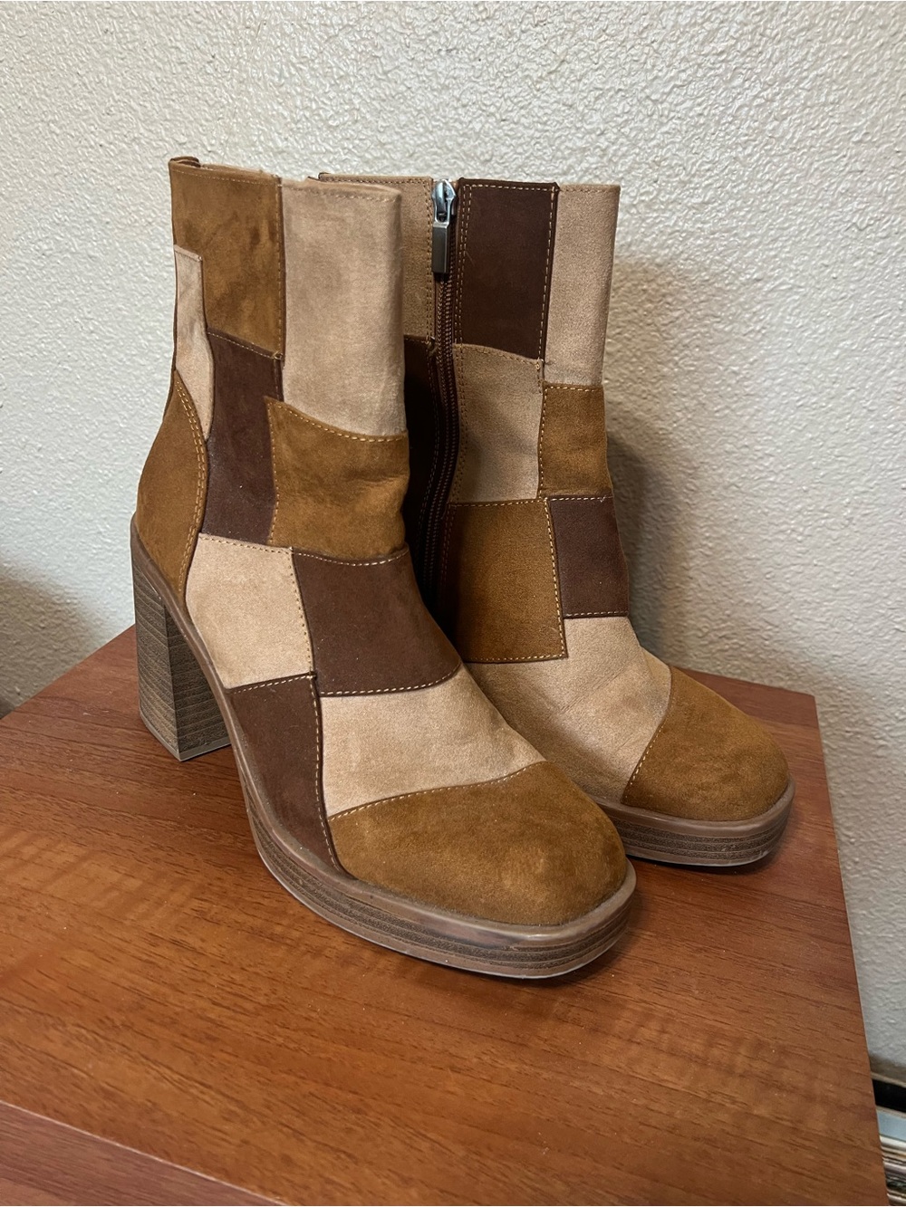 Universal Thread Patchwork boots size 10